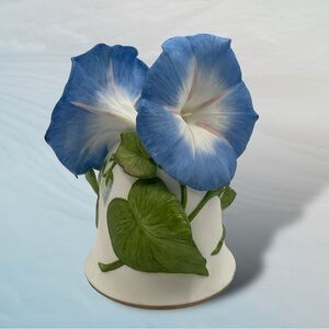 Jeanne Holgate Bone China BELL Heavenly Blue Morning Glory 1983 Franklin Mint